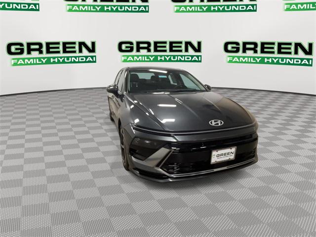 2026 Hyundai Sonata SEL Sport photo 3