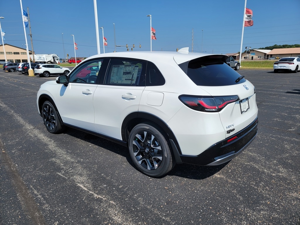 2026 Honda HR-V EX-L photo 17