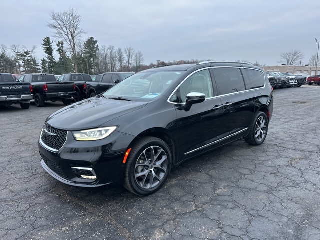 2021 Chrysler Pacifica Limited photo 4