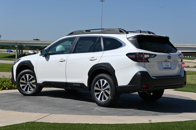 2025 Subaru Outback Premium photo 4