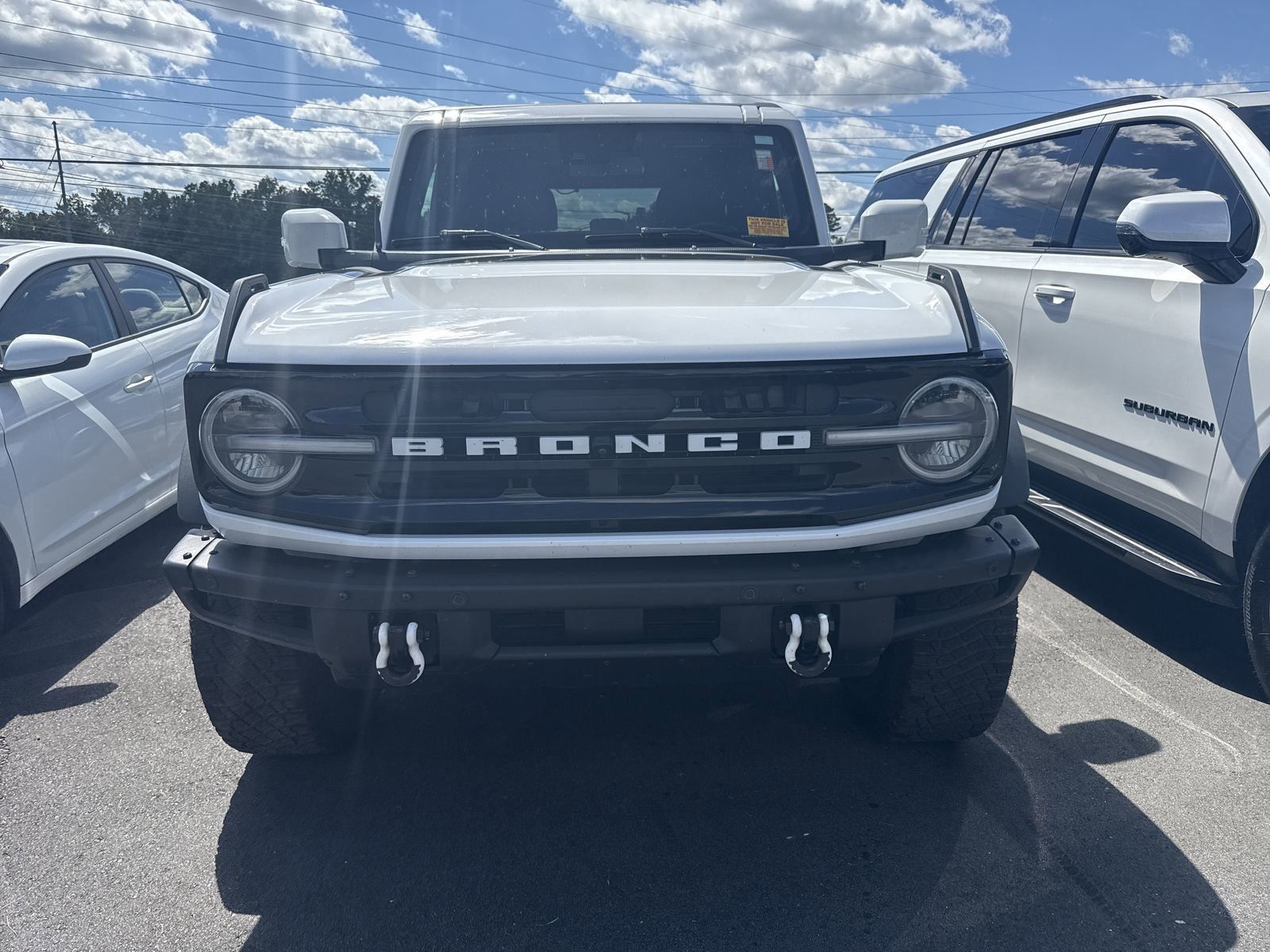 2022 Ford Bronco Outer Banks photo 2