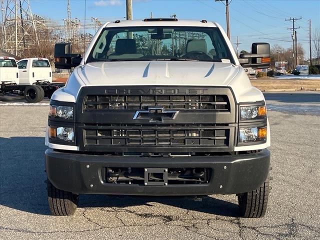 2024 Chevrolet Silverado 5500HD Work Truck photo 2