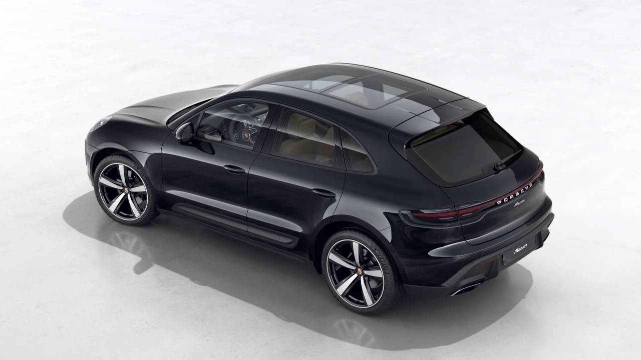 2026 Porsche Macan T photo 3