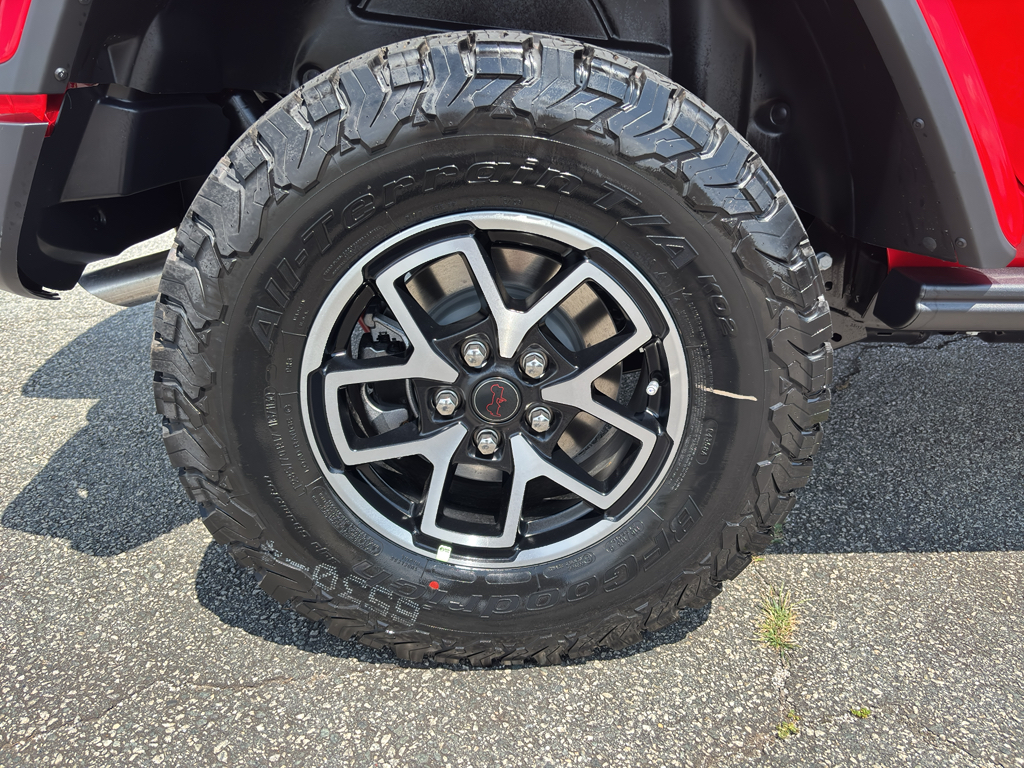 2025 Jeep Wrangler Rubicon photo 17