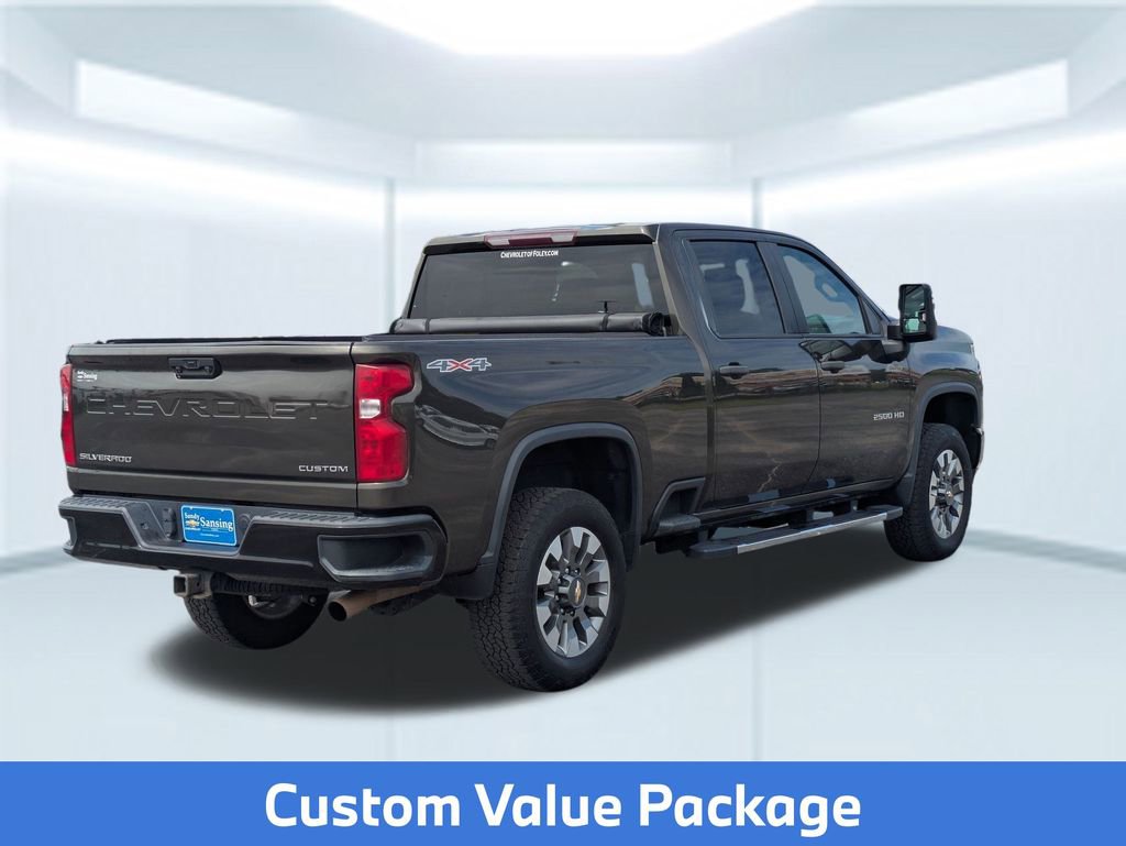 2022 Chevrolet Silverado 2500HD Custom photo 5