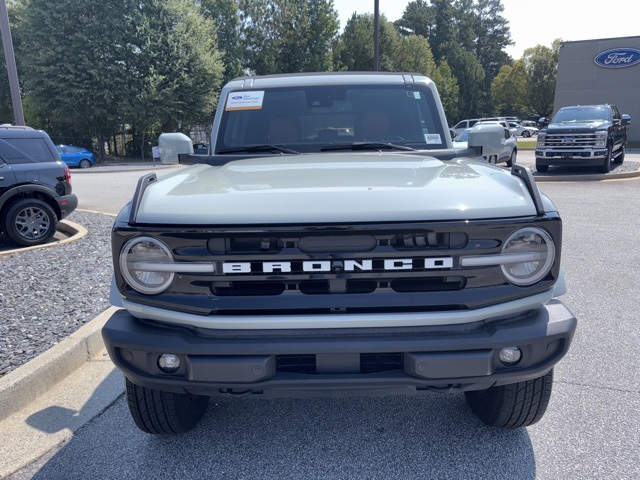 2021 Ford Bronco Outer Banks photo 3