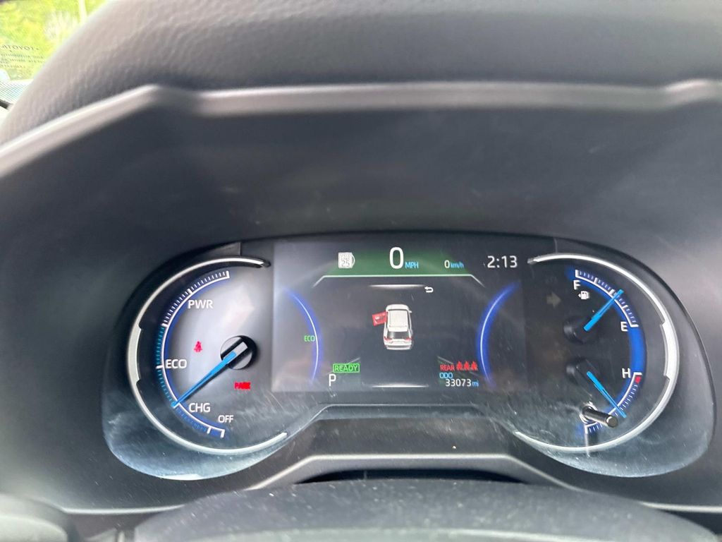 2024 Toyota RAV4 Hybrid LE photo 30