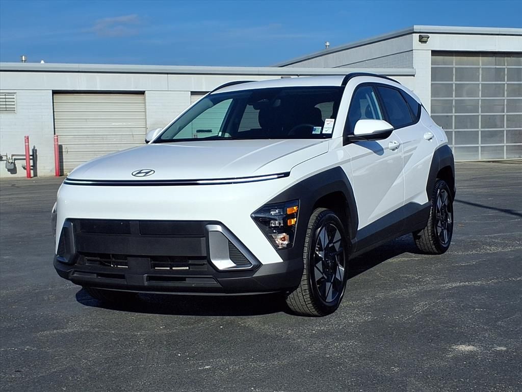 2025 Hyundai Kona SEL's photo