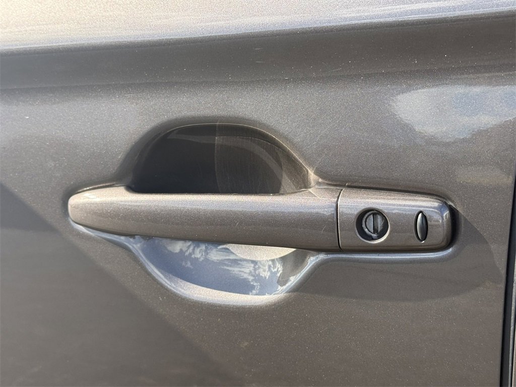 2019 MITSUBISHI OUTLANDER - Image 11