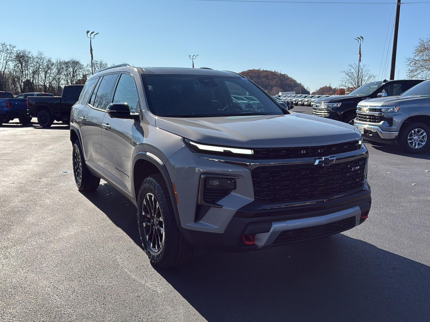 2026 Chevrolet Traverse Z71 photo 2