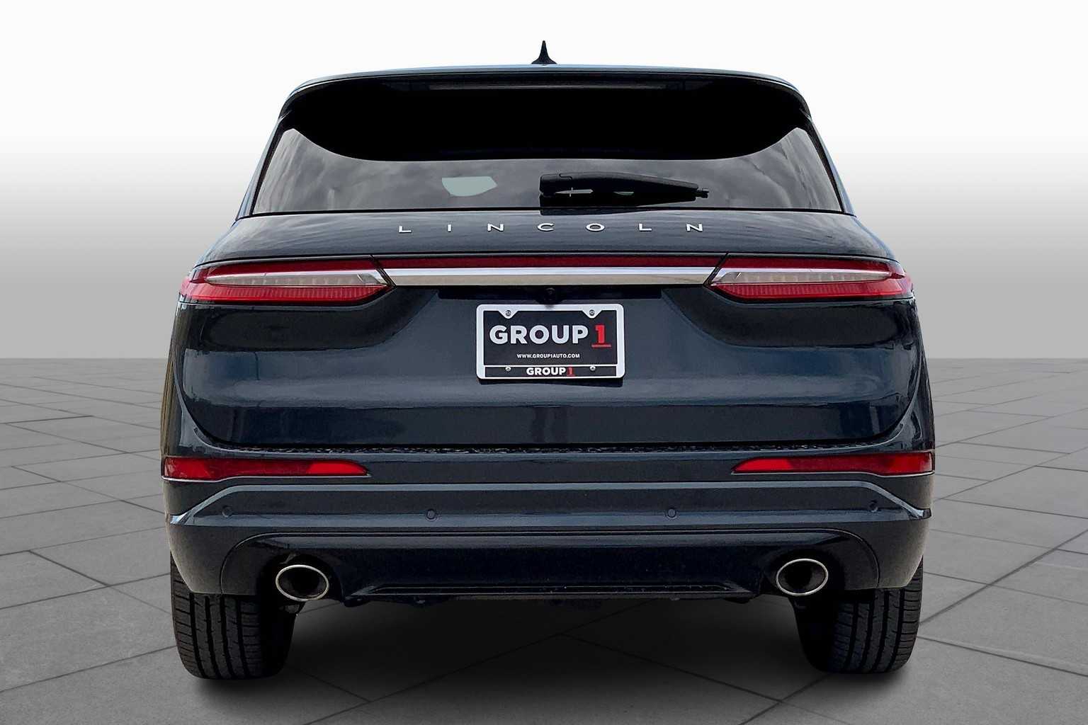 2022 Lincoln Corsair Grand Touring photo 2