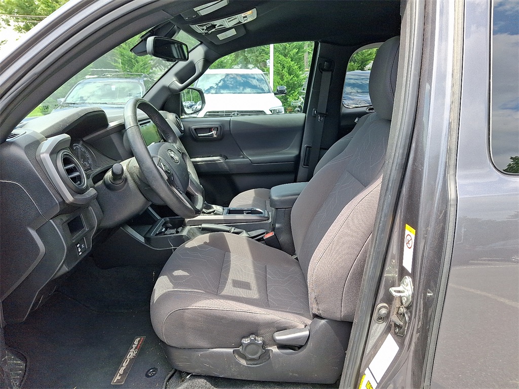 2019 Toyota Tacoma TRD Off-Road 4x4 Access Cab photo 13