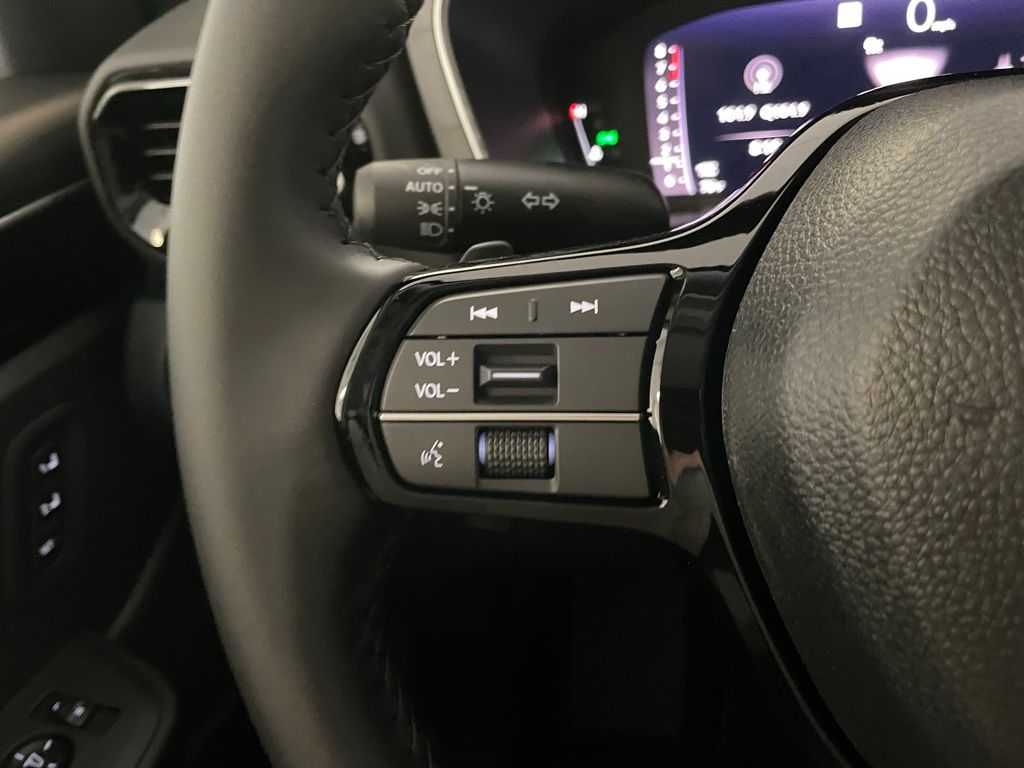 2026 Honda Passport photo 17