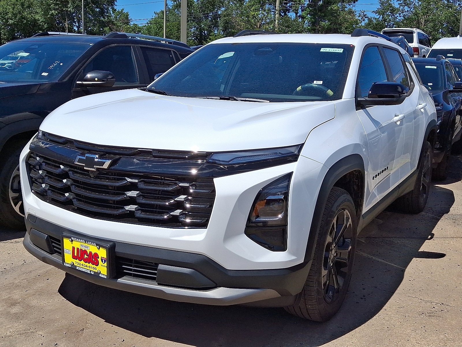 2026 Chevrolet Equinox LT photo 2