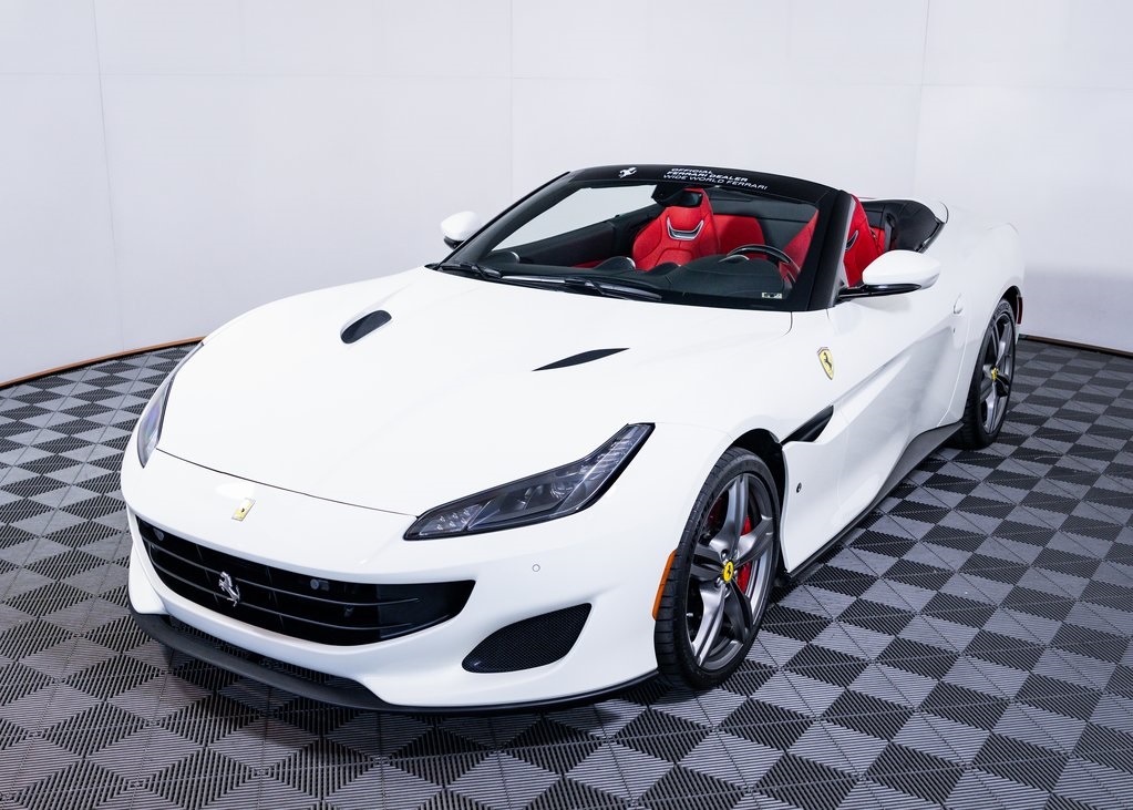 Certified Used 2019 White Ferrari Base image 16