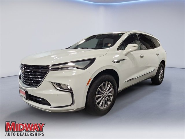 2023 Buick Enclave Essence's photo