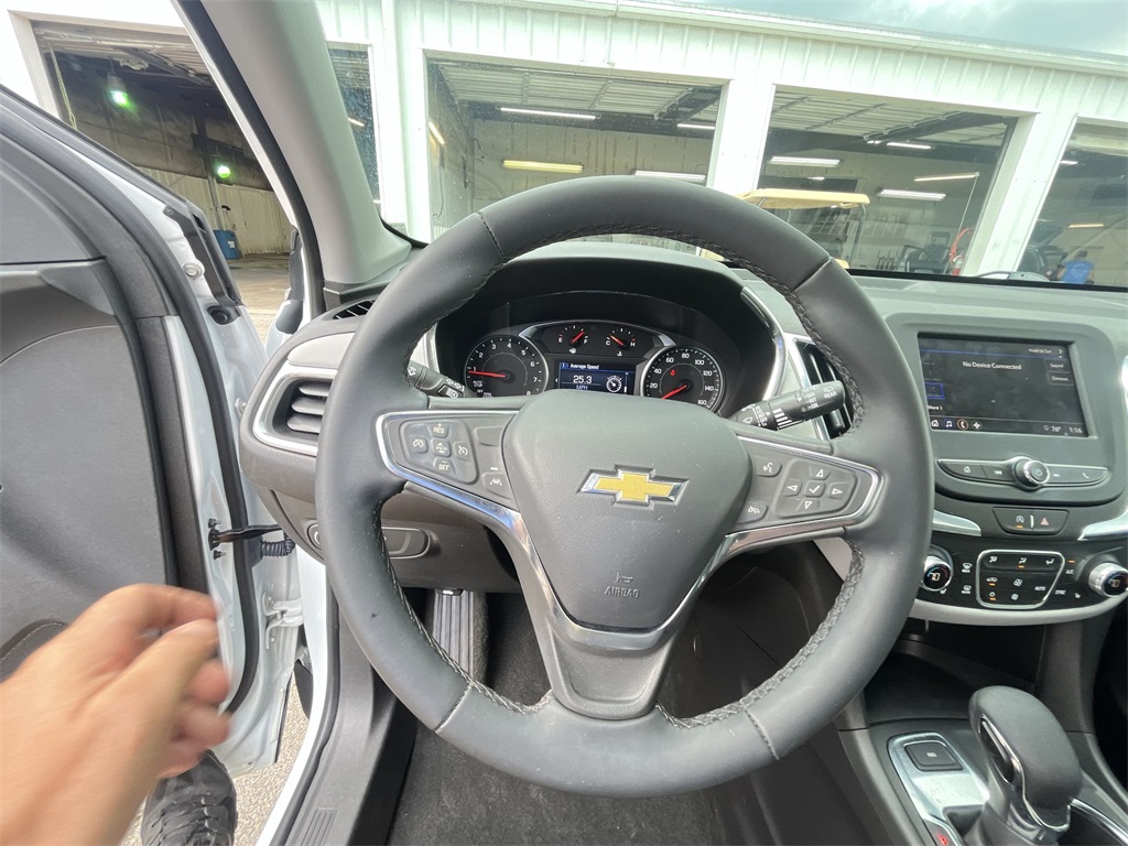 2023 Chevrolet Equinox LT photo 12
