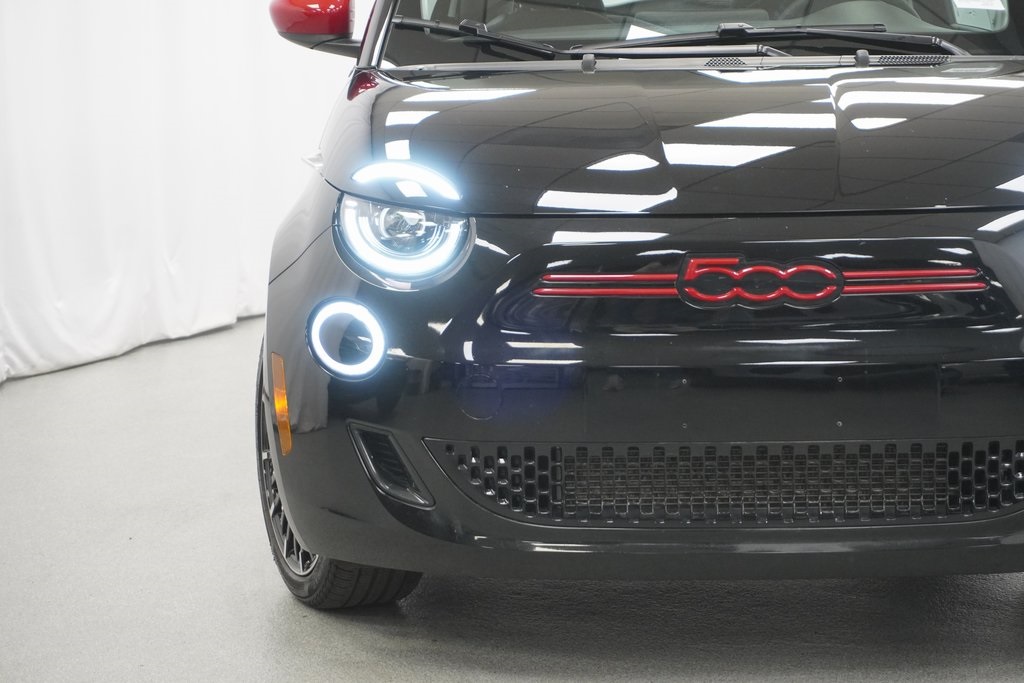2024 Fiat 500e Red photo 5
