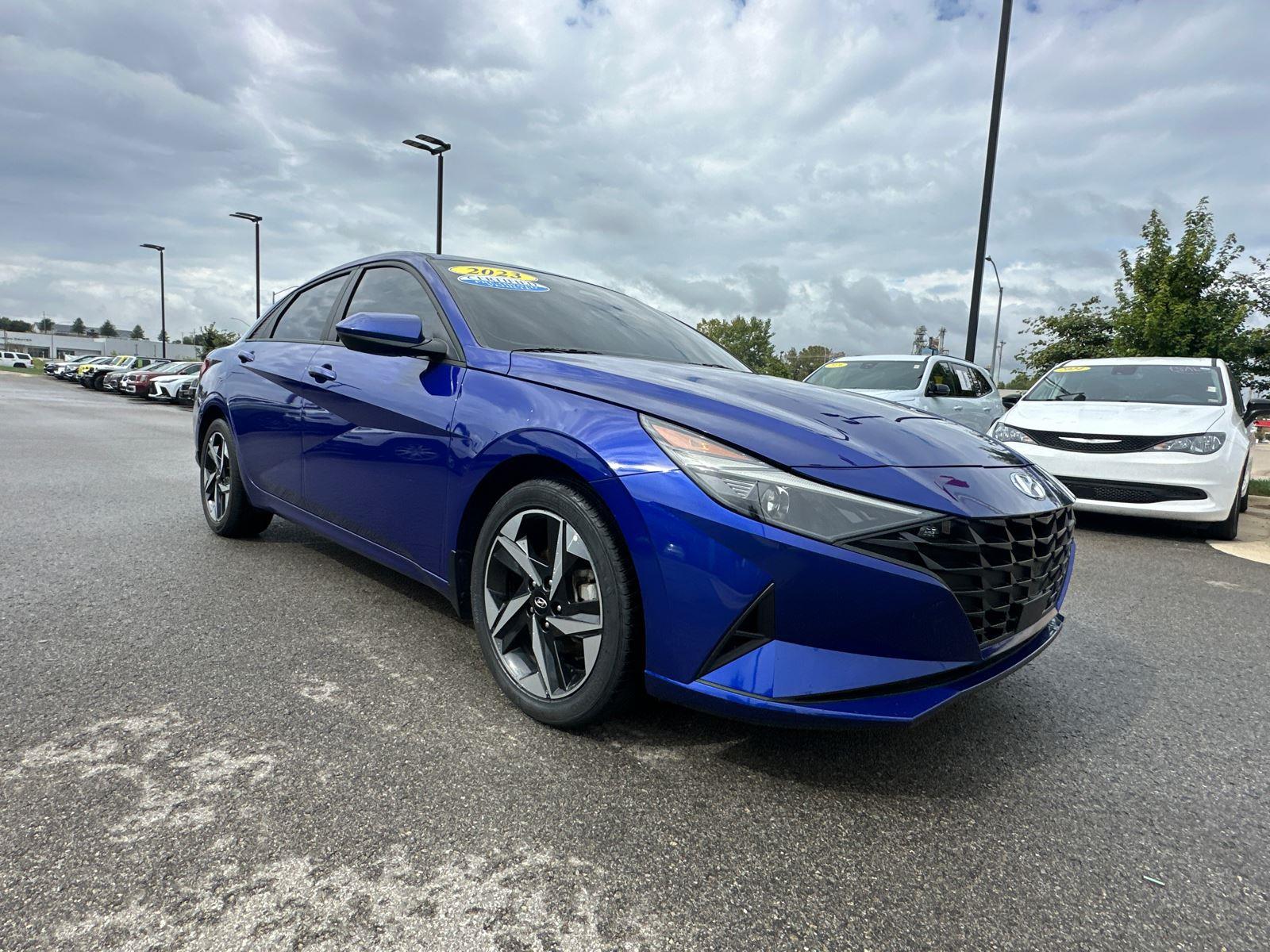 2023 Hyundai Elantra SEL photo 4