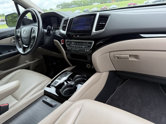 2020 Honda Ridgeline RTL-E photo 12