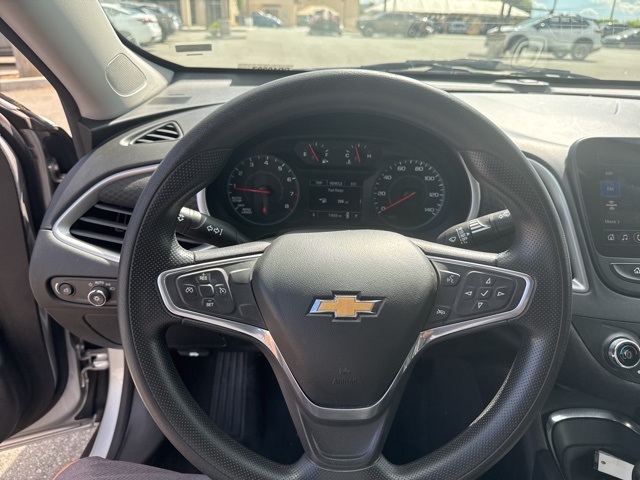 2022 Chevrolet Malibu 1LT photo 13