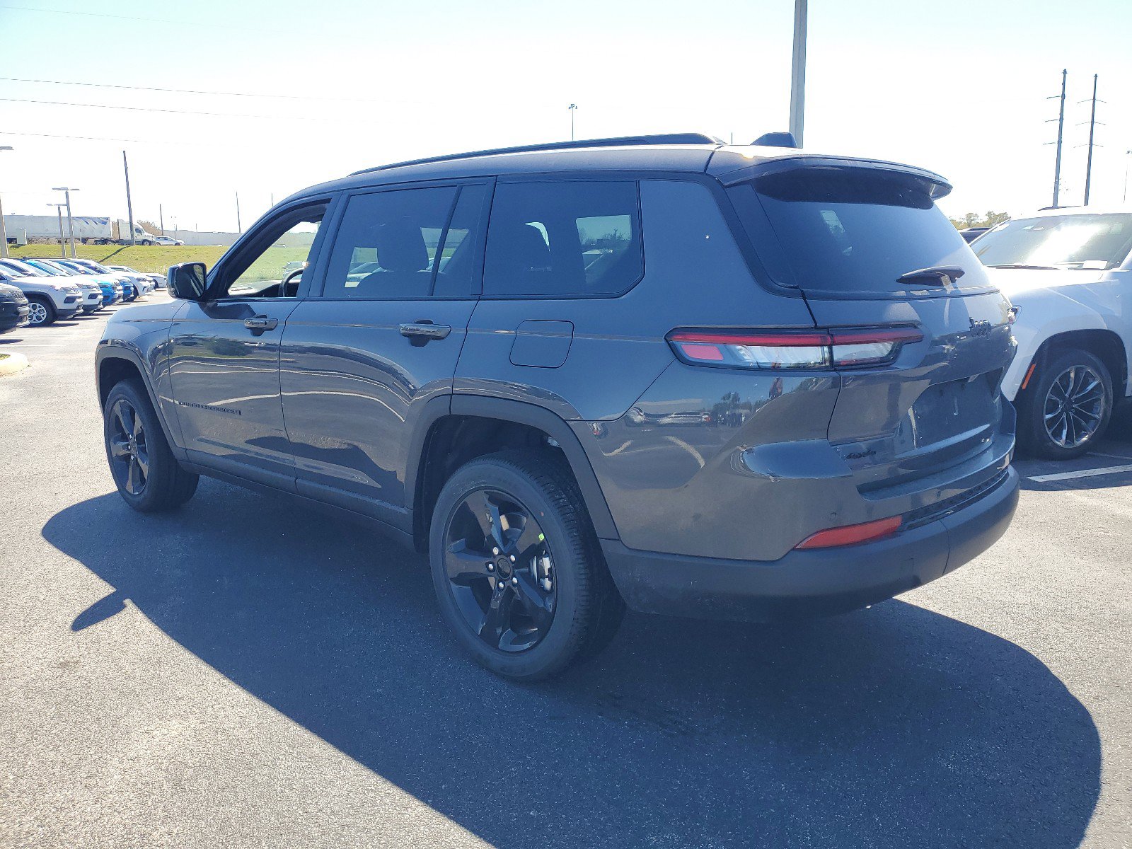 2025 Jeep Grand Cherokee Altitude X photo 5