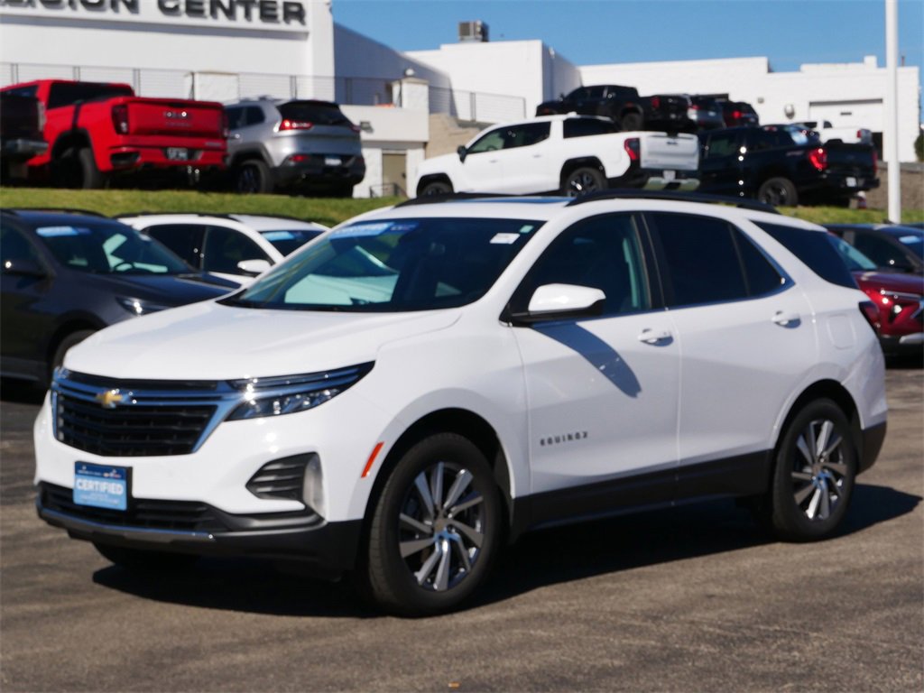 2023 Chevrolet Equinox LT photo 3