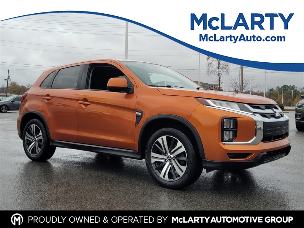 2020 Mitsubishi Outlander Sport ES's photo