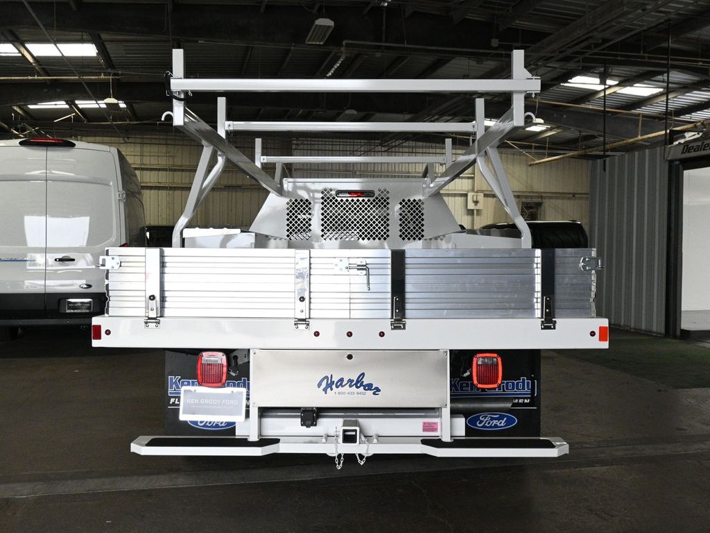 2025 Ford F-550 Chassis XL