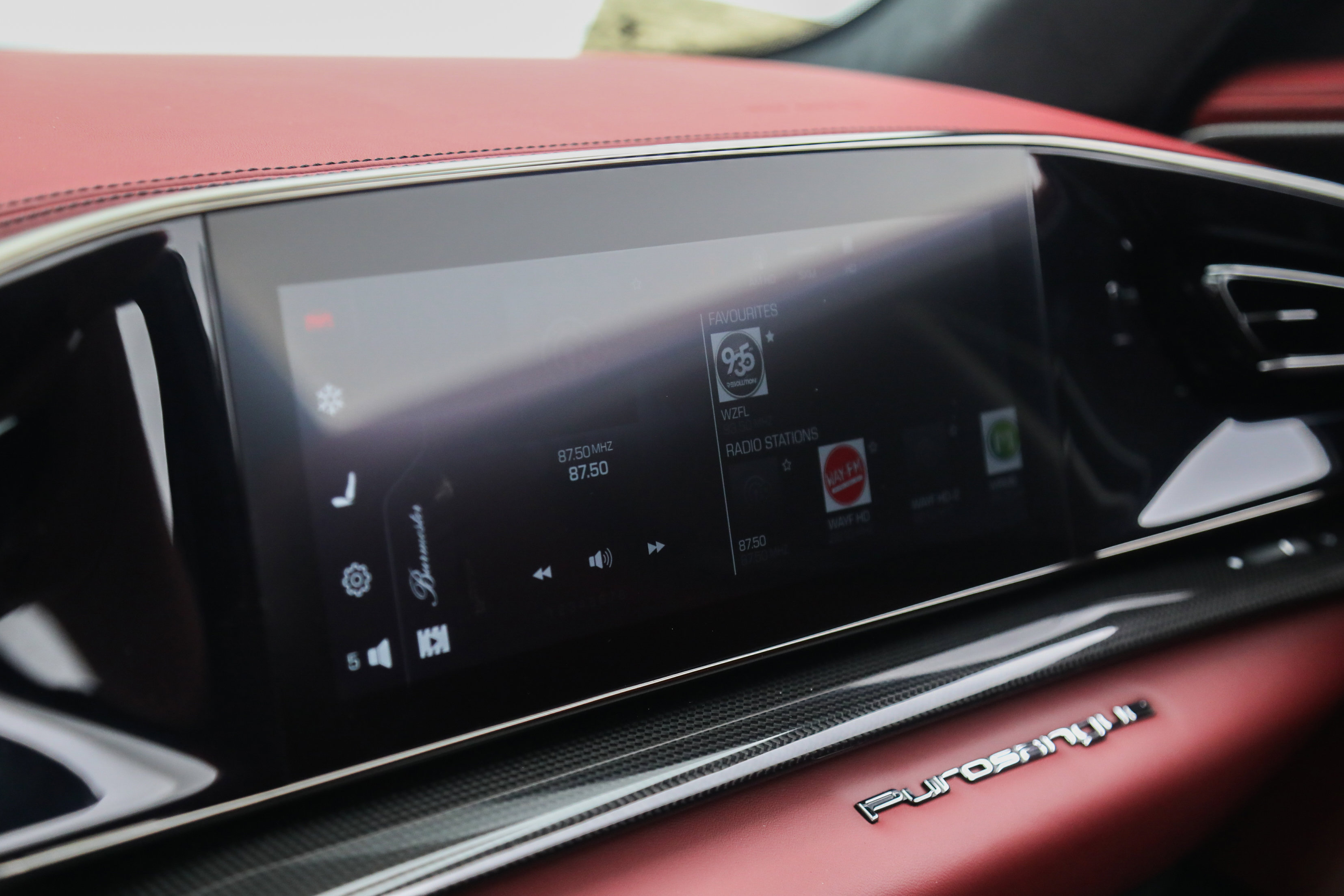 2024 Ferrari Purosangue photo 41