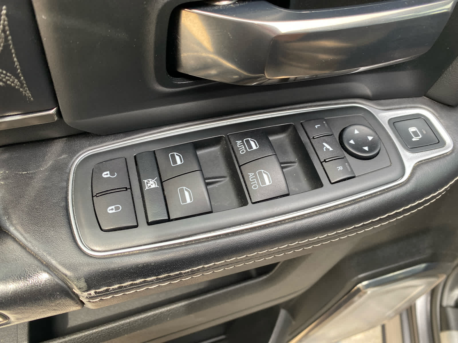 2020 Ram 2500 Limited photo 11