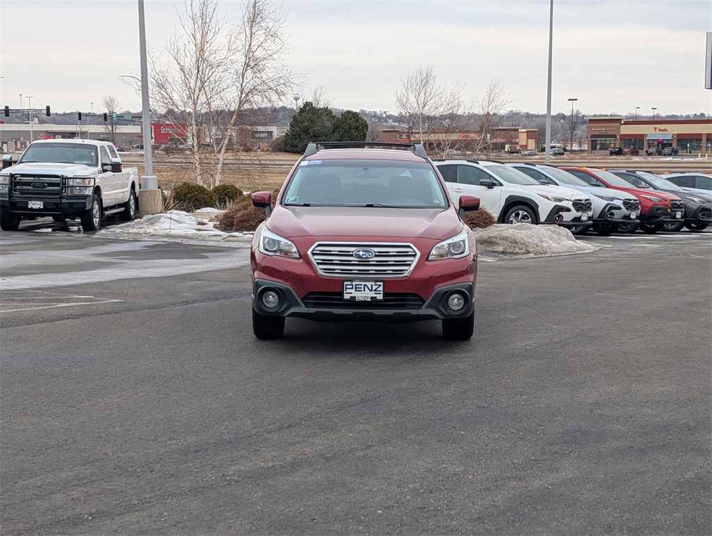 Used 2017 Subaru Outback Premium with VIN 4S4BSACC6H3368266 for sale in Rochester, Minnesota