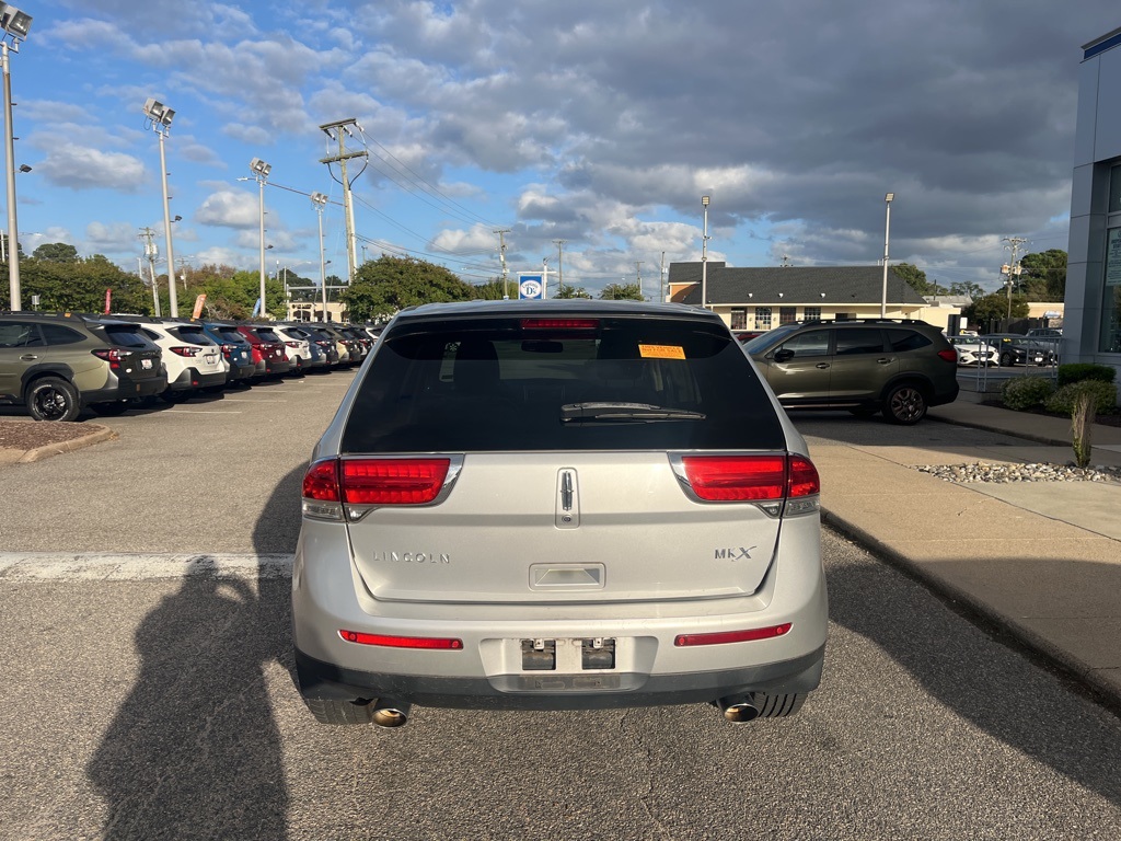 2013 Lincoln MKX Base photo 3