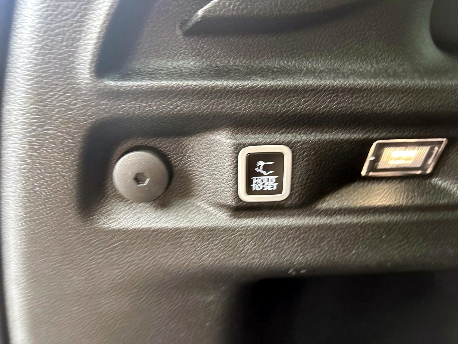 2023 Jeep Grand Cherokee Altitude photo 13