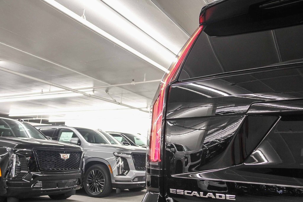 2026 Cadillac Escalade Sport photo 7