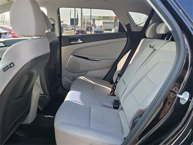 2019 Hyundai Tucson SE photo 4