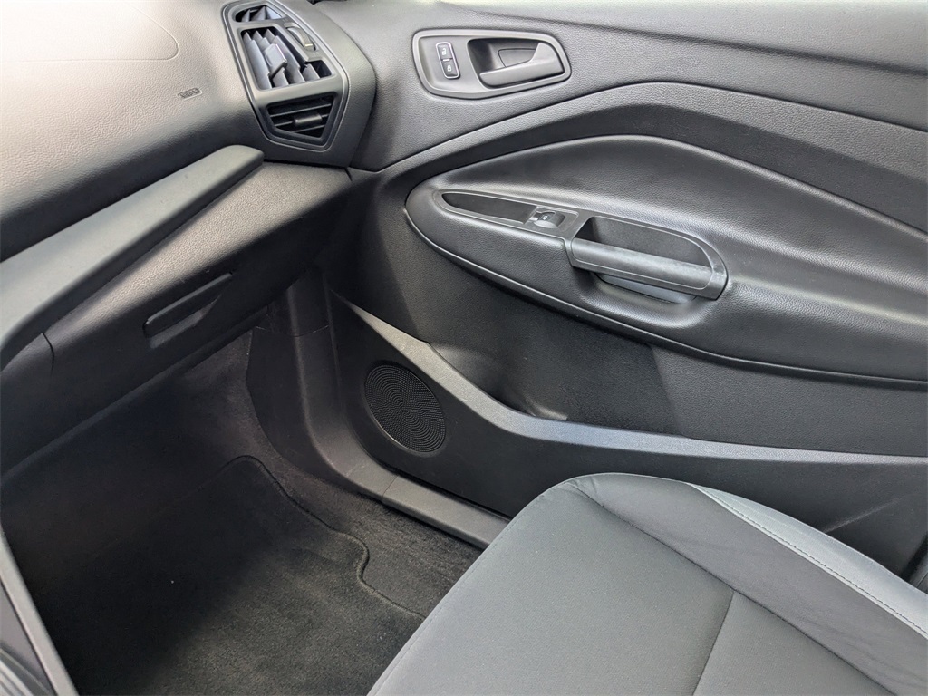 2014 Ford Escape S photo 13
