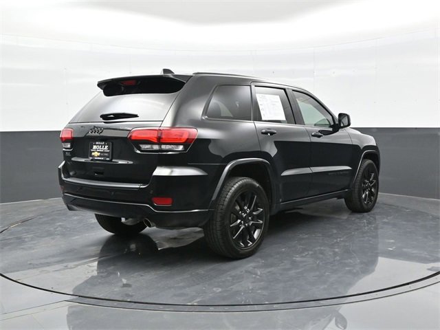 2020 Jeep Grand Cherokee Altitude photo 2