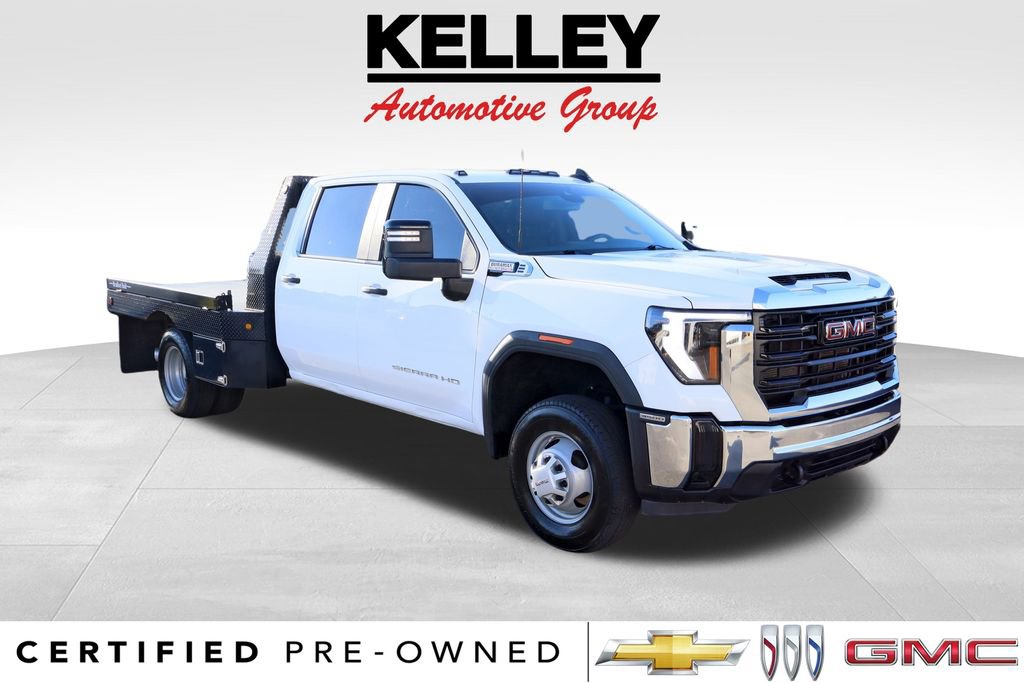 2024 GMC Sierra 3500 Chassis Cab Pro's photo