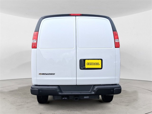 2025 Chevrolet Express Cargo 2500 photo 3