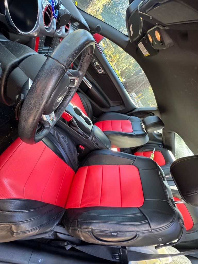 2017 Ford Mustang EcoBoost photo 4