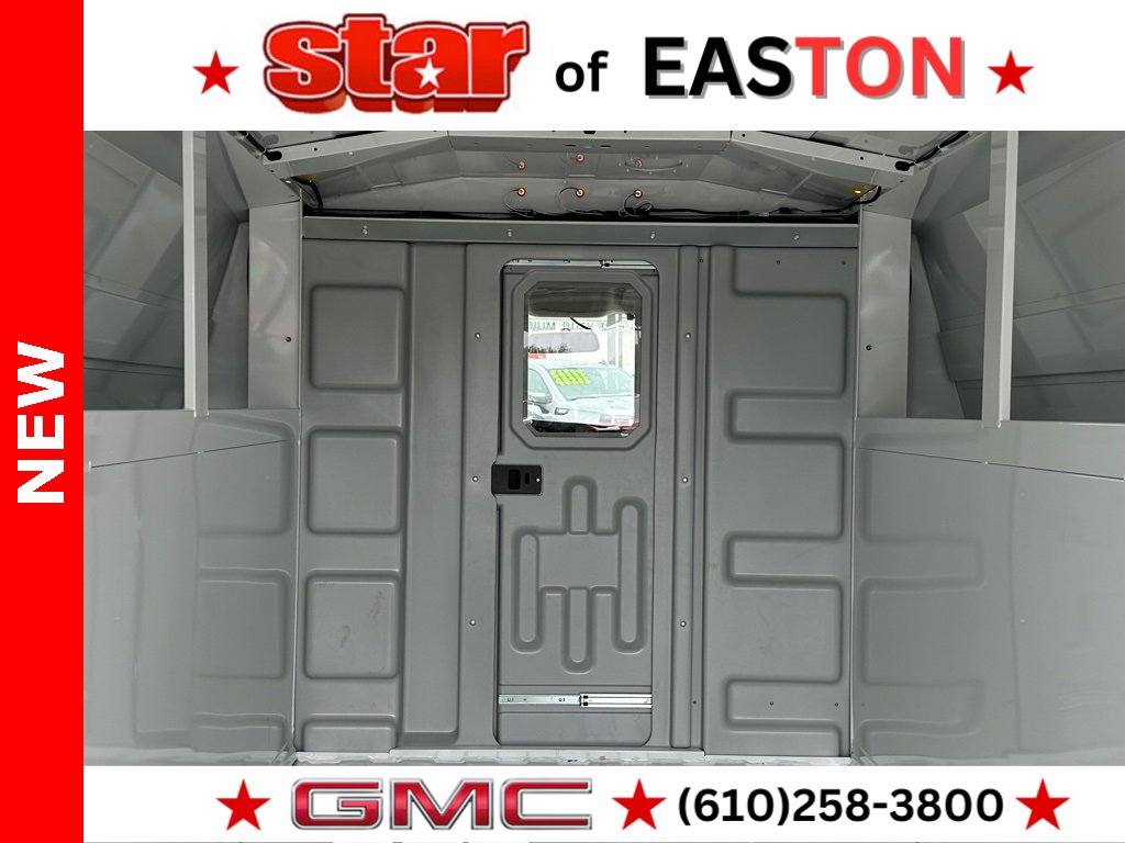 2025 Gmc Savana Cutaway 3500 photo 17
