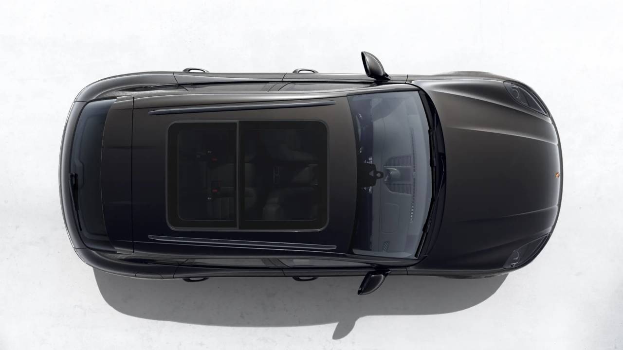 2026 Porsche Macan T photo 4