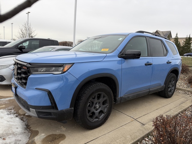 2025 Honda Pilot TrailSport's photo