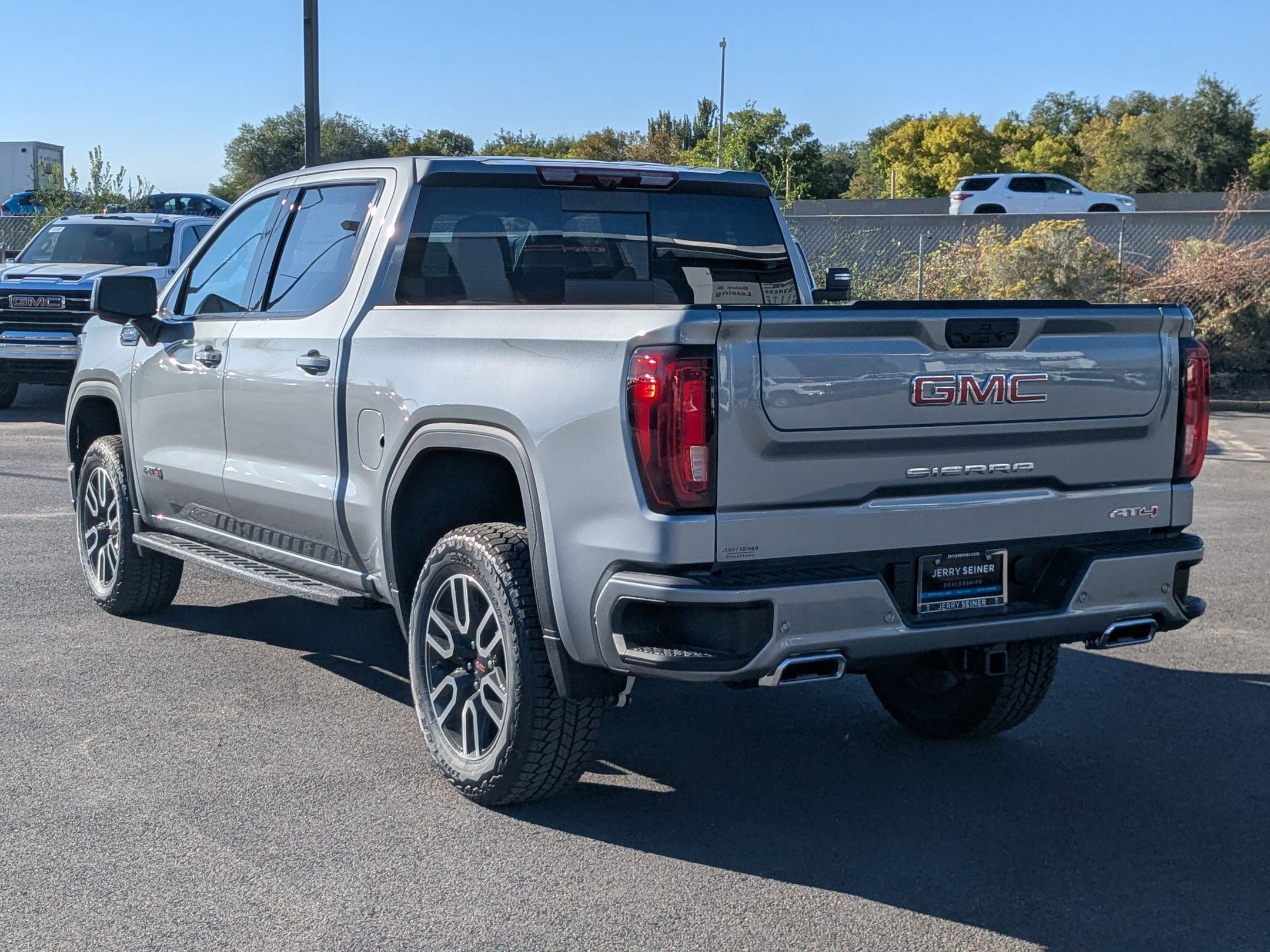 2026 Gmc Sierra 1500 AT4 photo 2