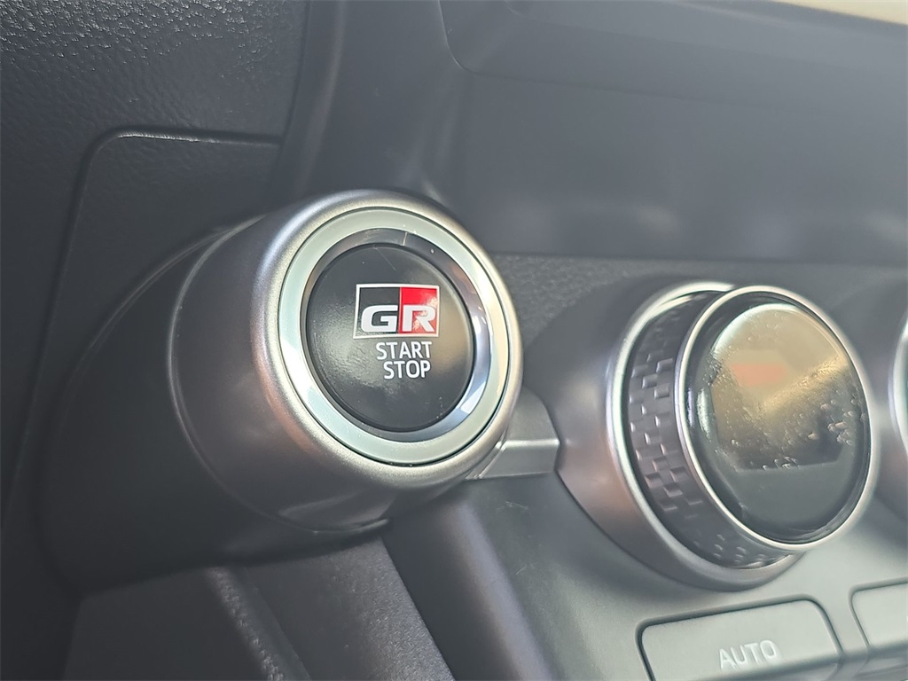 2023 Toyota GR86 Base photo 28