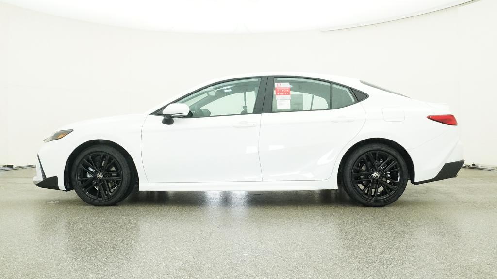 2025 Toyota Camry SE photo 10