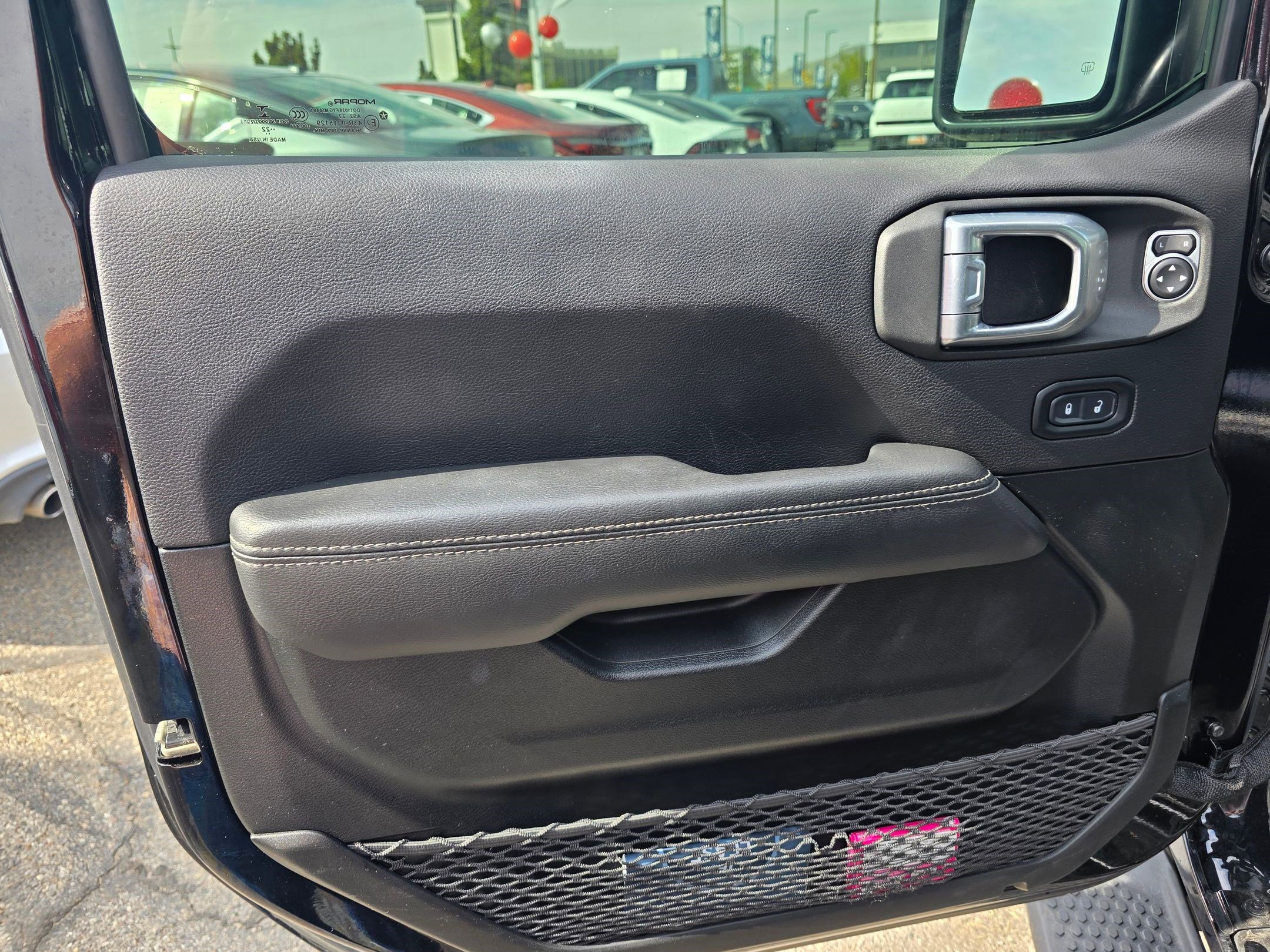 2022 Jeep Wrangler 4xe Unlimited Sahara photo 8