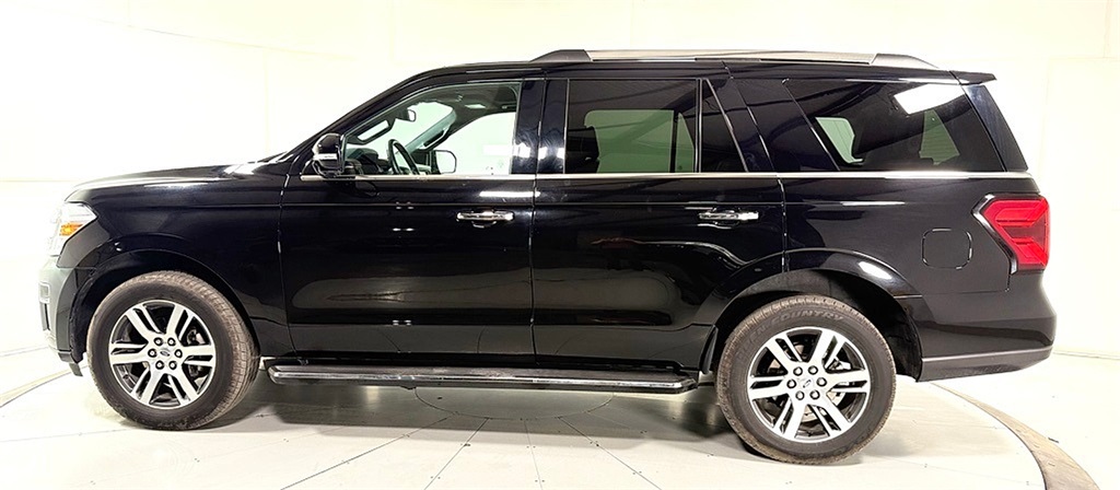 2023 Ford Expedition Limited photo 4