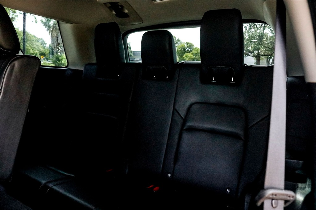 2023 Nissan Pathfinder SL photo 25